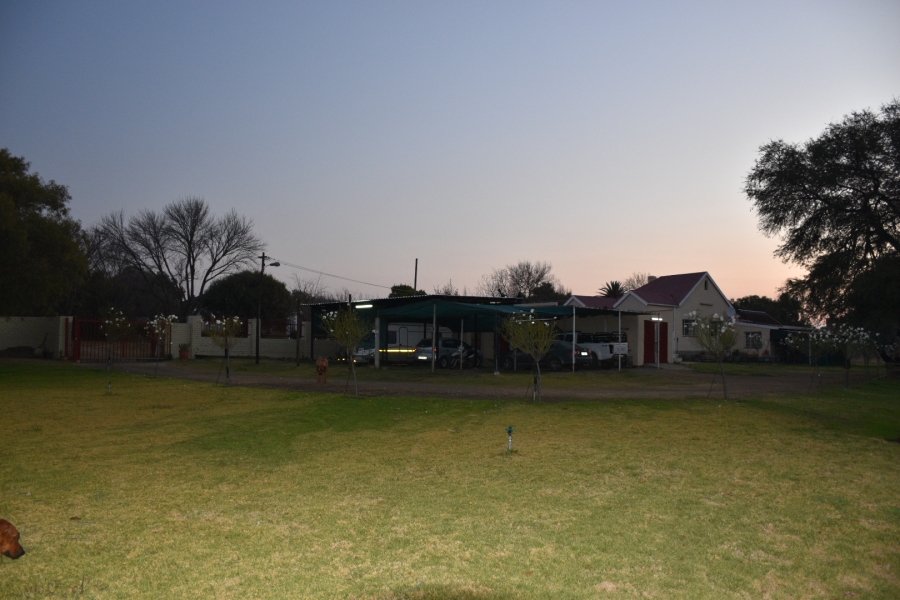 4 Bedroom Property for Sale in Rouxville Free State
